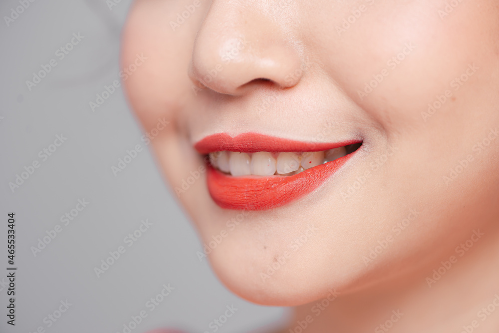 Obraz premium Close-up beauty portrait of woman face with sexy red lips