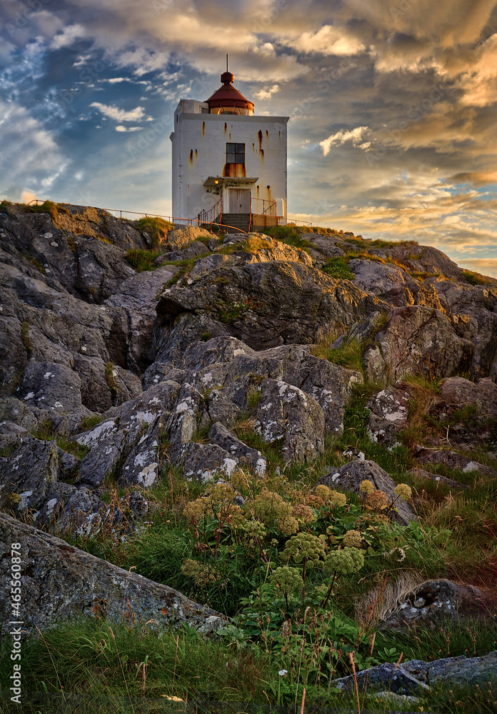 Ulla lighthouse on a warm summers day, Haramsøya, Ålesund, Norway