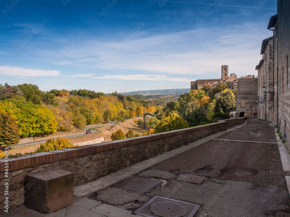 Fototapeta premium Italia,Toscana, Siena, il paese di Colle val d'Elsa.