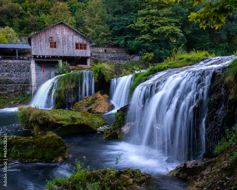 Fototapeta premium waterfall in the mountains