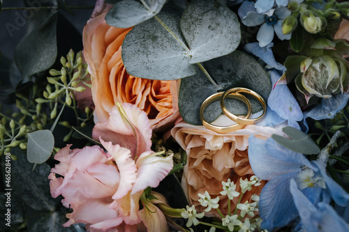 Golden wedding rings	close up