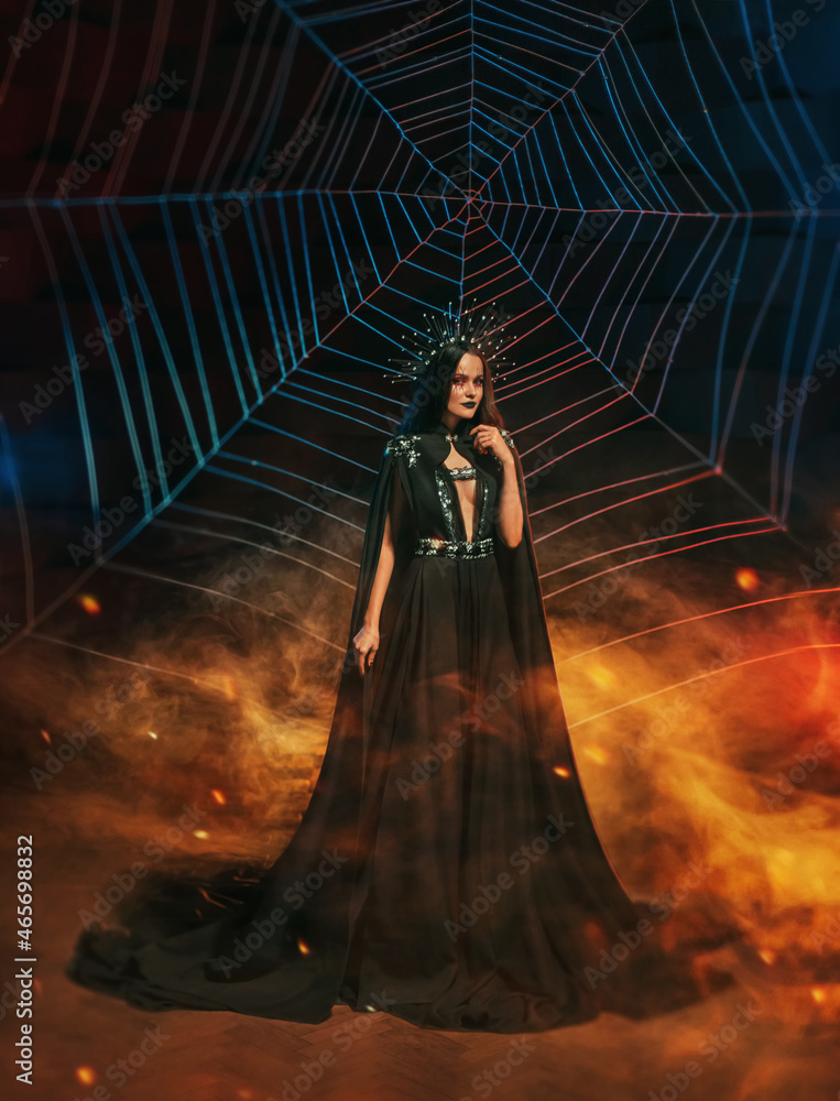 Foto de Halloween portrait fantasy gothic woman dark spider queen