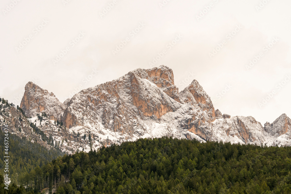 Obraz premium landscape, mountain and houses in vigo di fassa in Trentino Alto Adige in Italy