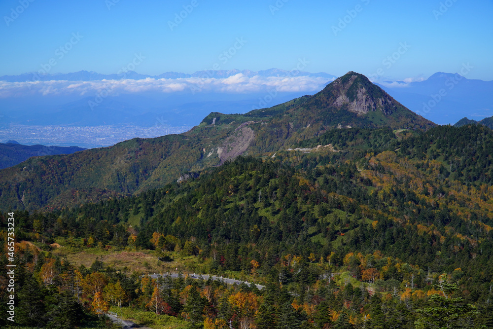 秋の志賀高原　横手山ドライブインからの眺望