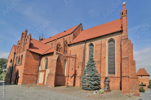 Gotycki kościół św. Mateusza, w Starogardzie Gdańskim photo