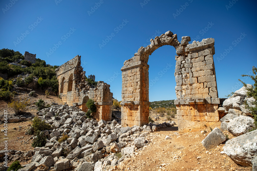 Fototapeta premium Ancient aqueduct - Olba kingdom, The Olba kingdom was a small state established between the Taurus Mountains and the Mediterranean coast in Stony Cilicia.