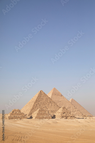 pyramids of giza