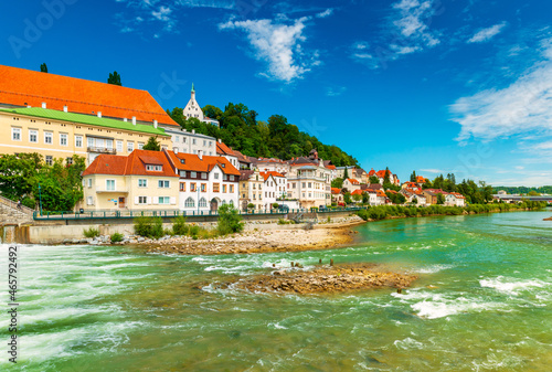 Obraz na płótnie Cityscape of the small Austrian city of Steyr w salonie
