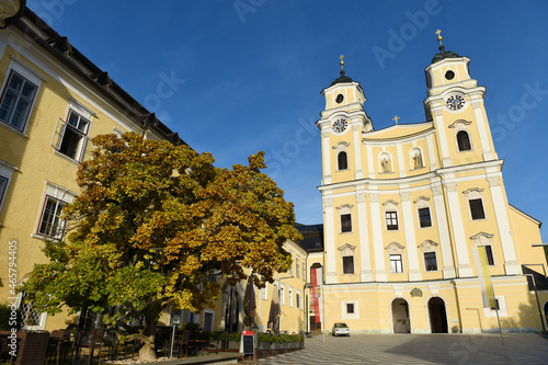 Basilika in Mondsee, geweiht dem Erzengel Michael, Österreich, Europa photo