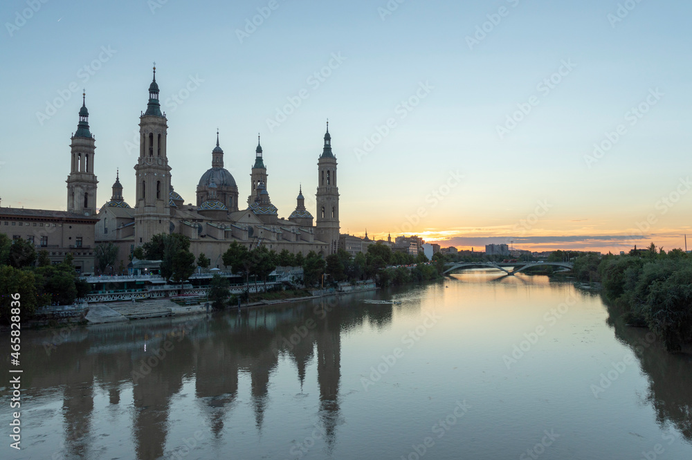 images of the basilica del pilar next to the ebro river