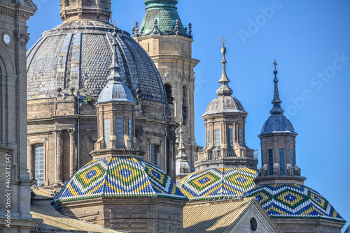 Photos Zaragoza, Spain - 23 Oct, 2021: Roof details on the Cathedral Basilica of Our La