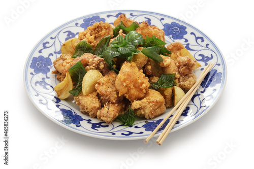 taiwanese popcorn chicken with fried basil, and you can usually choose other ingredients to get deep fried, and mixed together, like garlic, basil, broccoli, green beans etc.
 photo