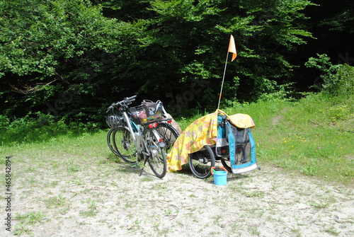 Fahrradtour mit dem Kind, Stopp bei ausflüg