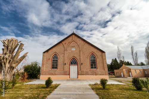 Foto Front view of old Baptist church in the town of Gaiman, in Chubut, Argentina