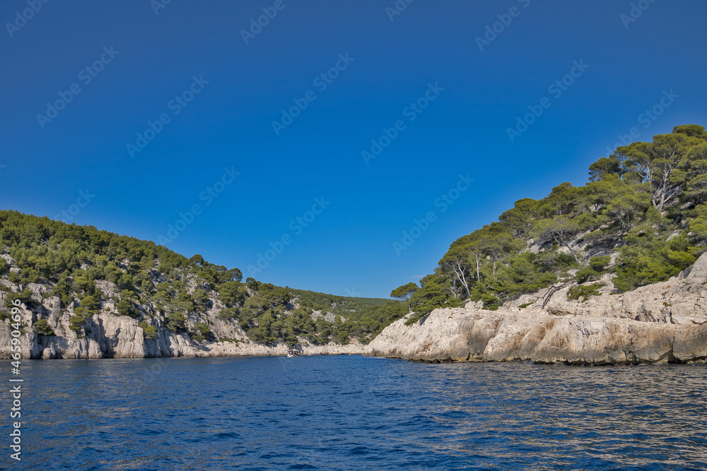 les calanques de Cassis vue de la mer les calanques de Cassis vue de la mer
