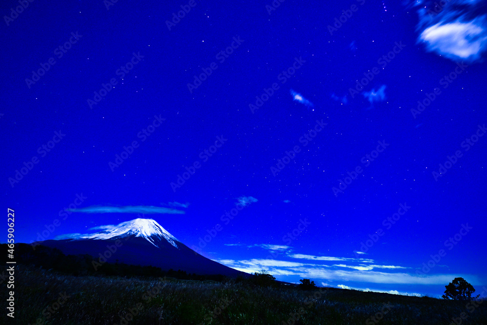 Bright moonlight and Mt. Fuji
