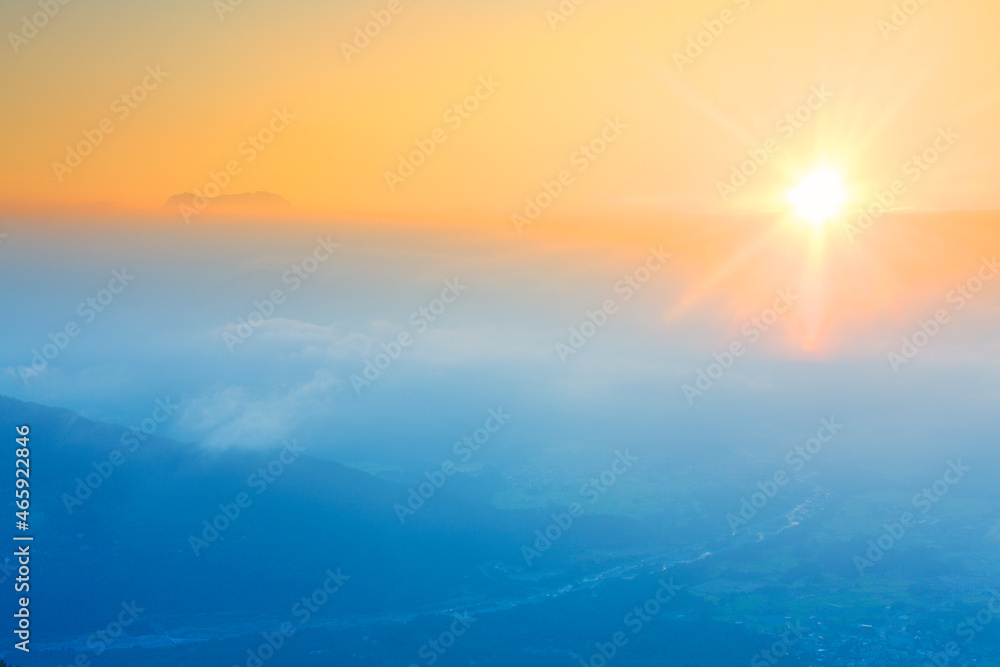 松川と高妻山と雲海と朝日, 白馬村,長野県 松川と高妻山と雲海と朝日, 白馬村,長野県