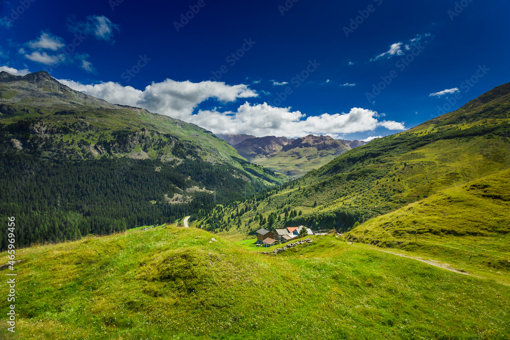 Schweizergebirge bei Surses Graubünden