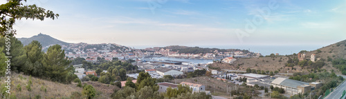 Panorama de la ville de Port Vendres dans les Pyrénées orientales (France) © William Carlier