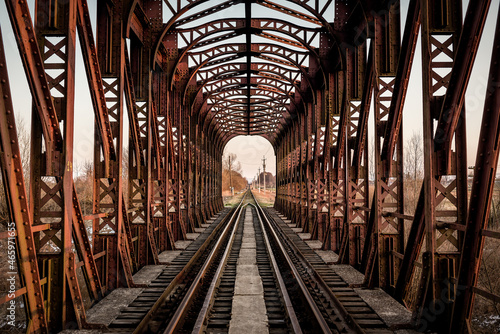 railway bridge symmetry photo