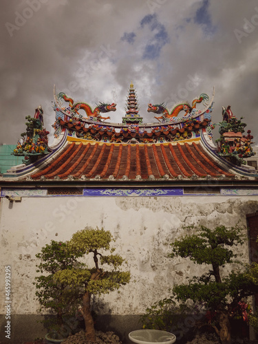 chinese temple roof have Dragon and                            tower