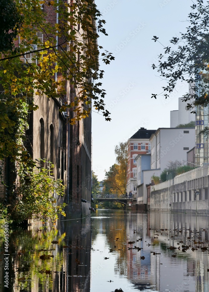 Paddeln auf Alsterkanal in Hamburg