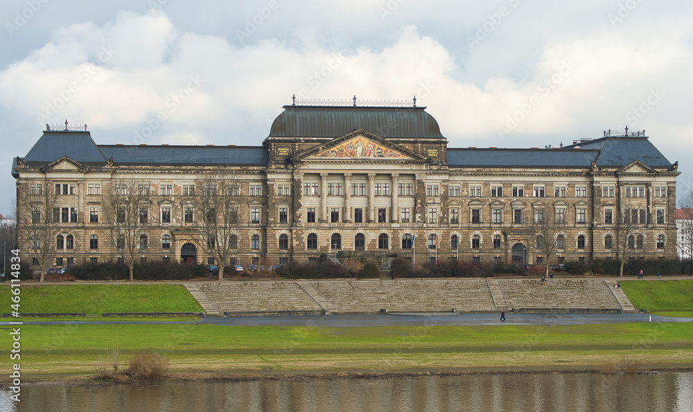 Sächsisches Staatsministerium der Finanzen Sächsisches Staatsministerium der Finanzen