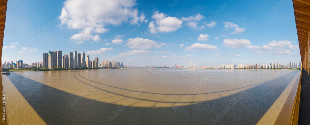 Fototapeta premium Wuhan city skyline scenery in Hubei, China