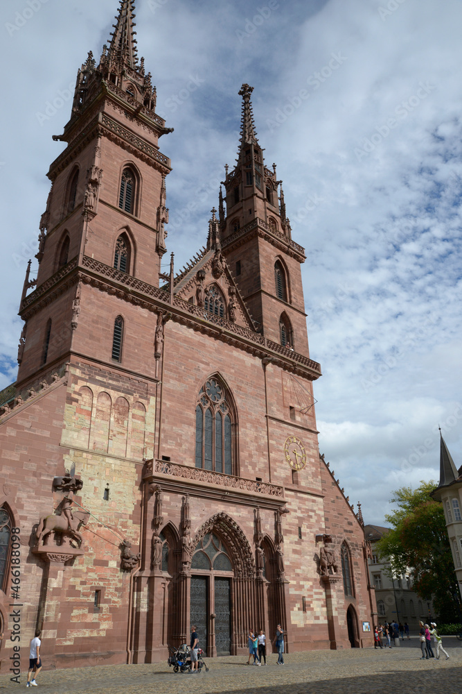 la cathédrale de Bâle  - Basler Münster Suisse