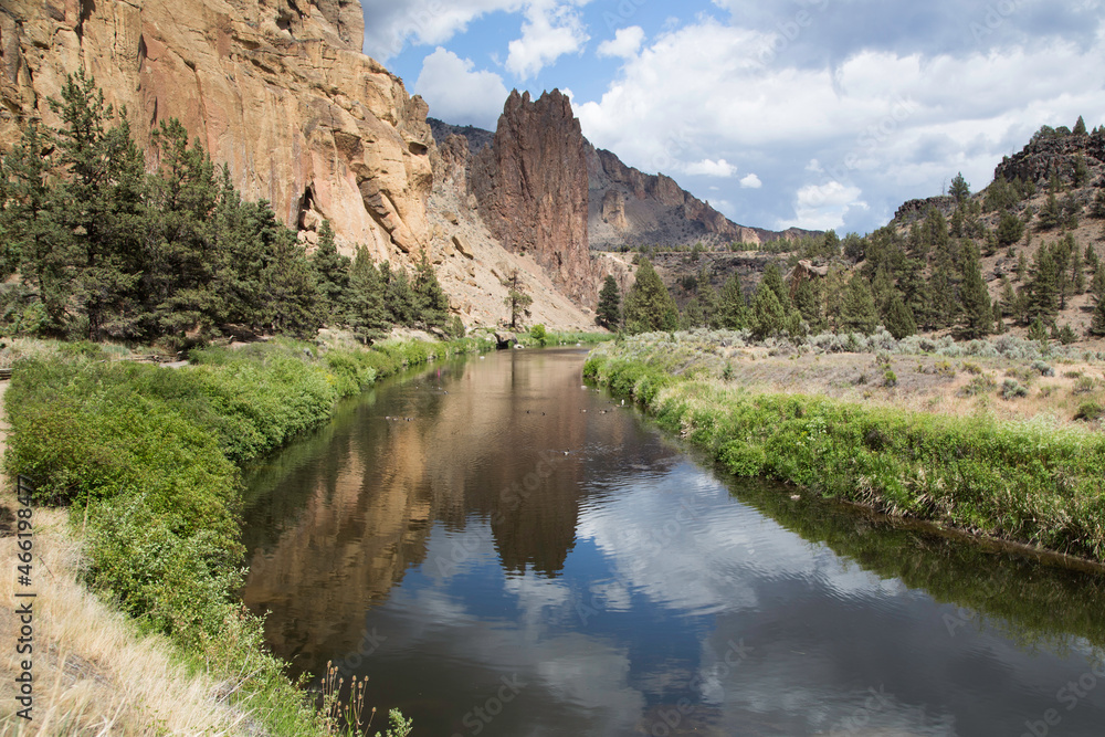 Smith Rock reflection in the river 