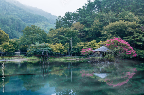 Wallpaper Mural 호수위누각 Torontodigital.ca