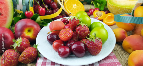 fresh and healthy fruit concept