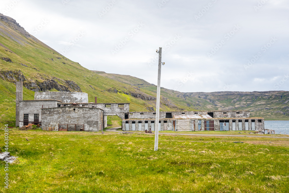 Obraz premium The old Herring factory of Eyri in Ingolfsfjordur in Strandir in Iceland