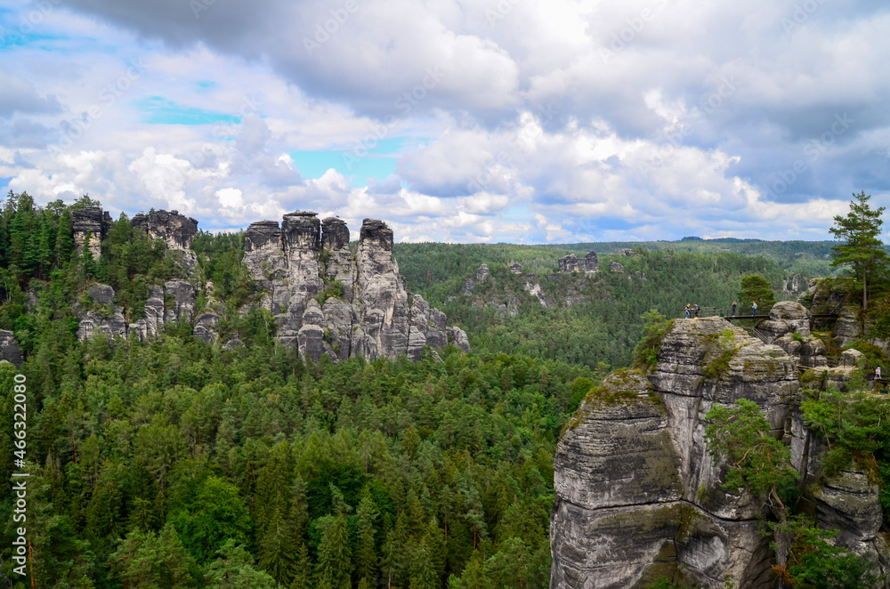 Blick von der Bastei, Sächsische Schweiz im Sommer Blick von der Bastei, Sächsische Schweiz im Sommer