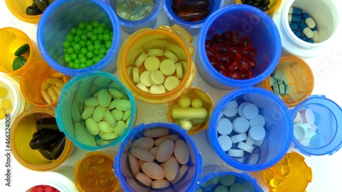 Billede på lærred Macro shot of various pills, relive and treatment symptom concept, painkiller, placebo