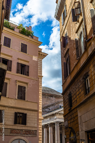Roma – le facciate di alcuni dei palazzi storici più famosi