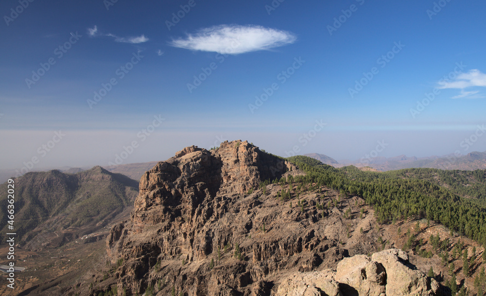 Fototapeta premium Gran Canaria, central montainous part of the island, Las Cumbres, ie The Summits, view towards El Campanario, the second highest point of the island