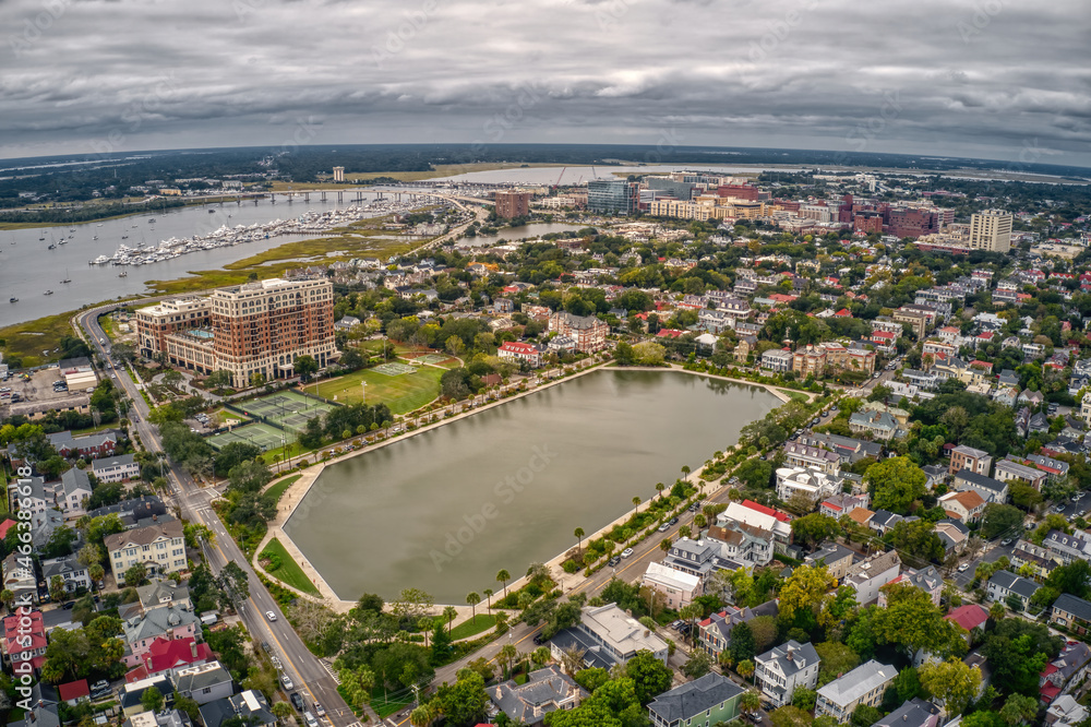 Fototapeta premium Aerial View of Charleston, South Carolina