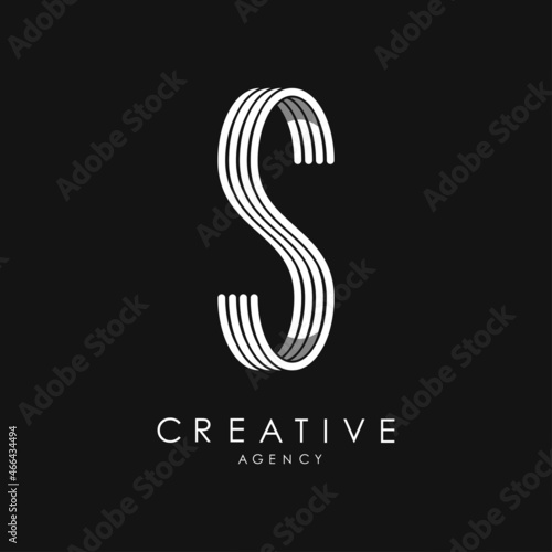 abstract geometric logo S collapsible teamwork team geometric shapes. suitable for company

