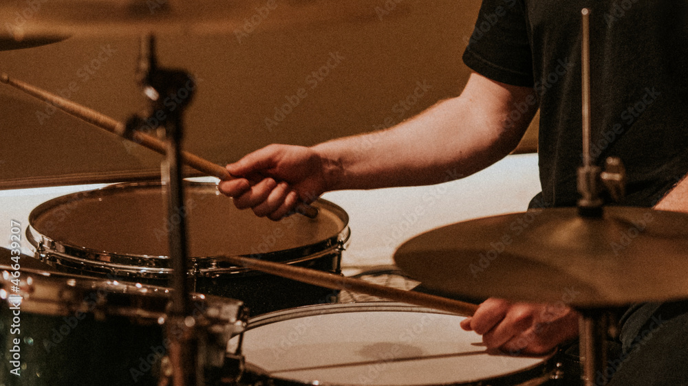 Obraz premium Drummer recording in studio music