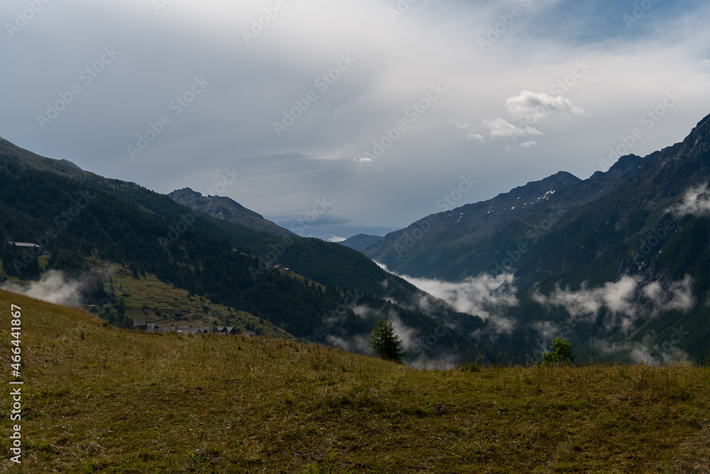 Fototapeta premium Breathtaking Landscape scenery near Sestriere, Italy