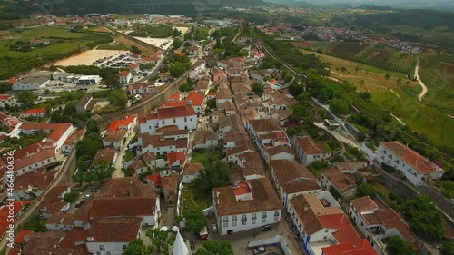 Obidos Portugal Vista aérea sobre a vila medieval e a igreja de S.Pedro e Capela de S.Martinho