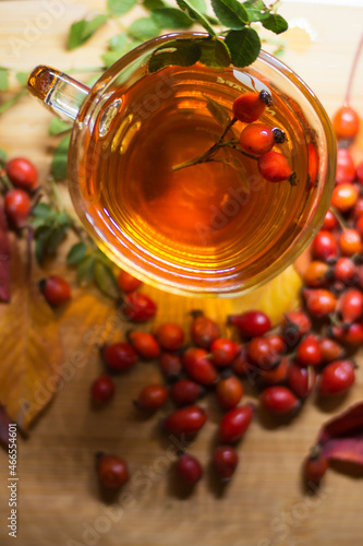 Healthy Rosehip Herbal Tea that Cleanses the Kidneys