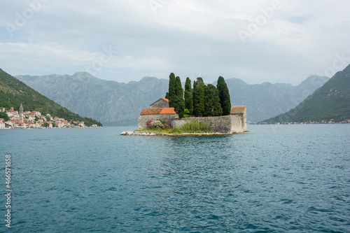 Obraz na płótnie The island of St. George in Boka Kotor Bay of Montenegro w salonie