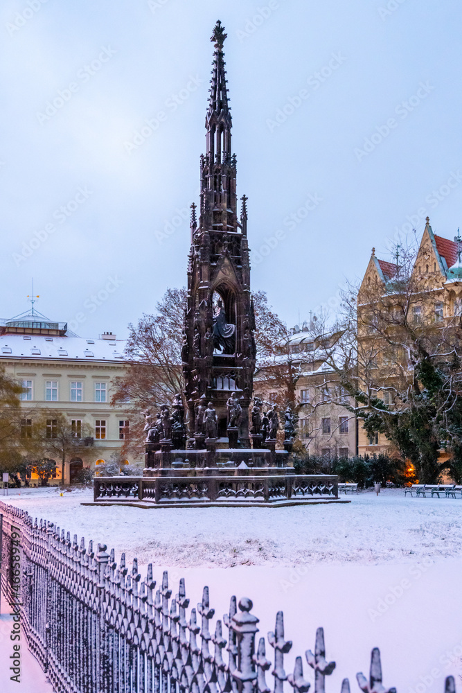 Fototapeta premium Kranner Fountain in winter time