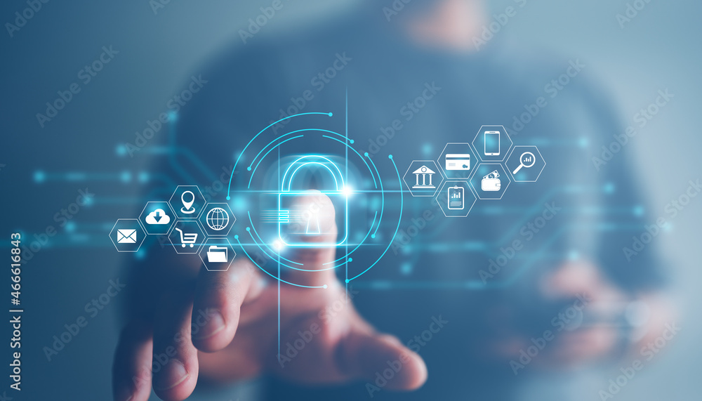 Obraz premium Cybersecurity and privacy concepts to protect data. Lock icon and internet network security technology. Businessman protecting personal data on smart phone with virtual screen interfaces.