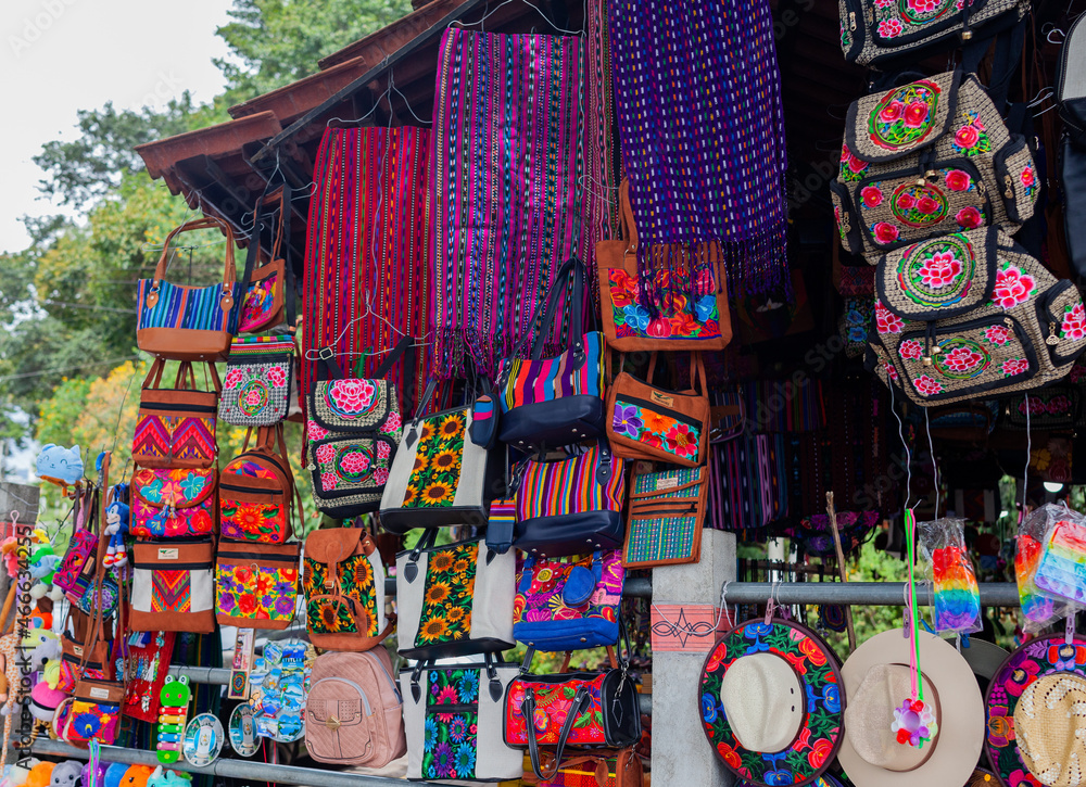 Naklejka premium Guatemalan crafts