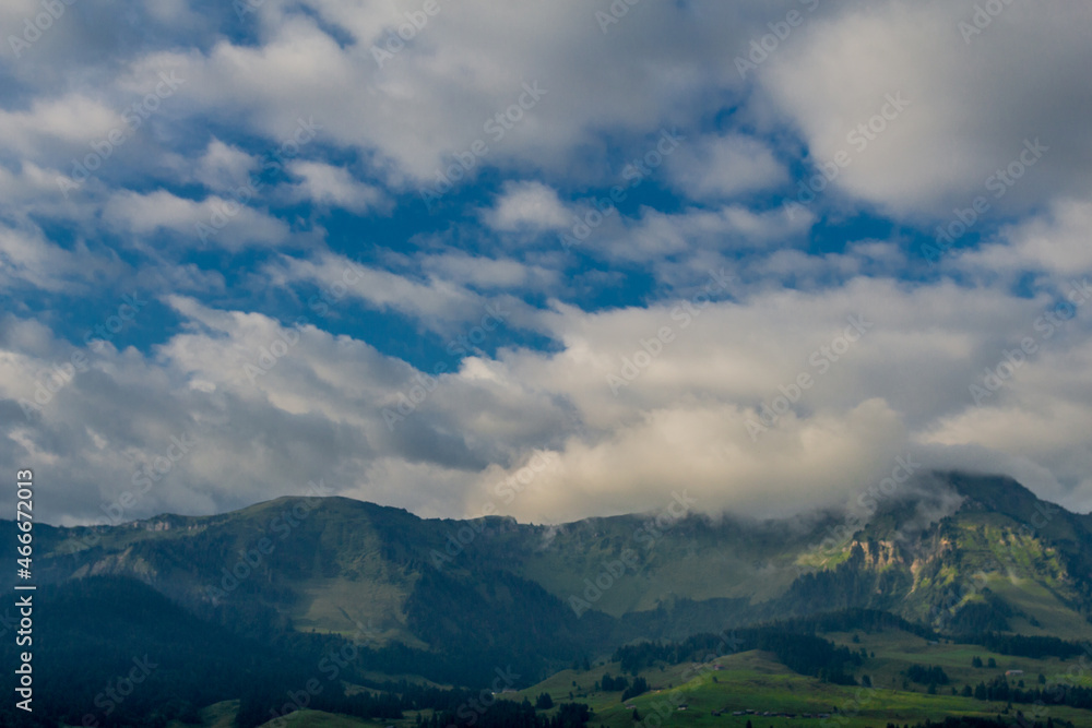 Fototapeta premium Schöne Erkundungstour durch das Alpenland Österreich. 