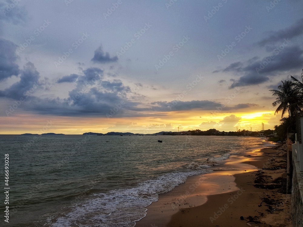 Scenery and atmosphere of the sky and sea, Rayong Province, Thailand Scenery and atmosphere of the sky and sea, Rayong Province, Thailand