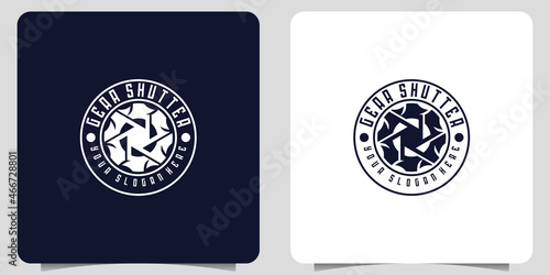 vintage gear and camera lens design logo